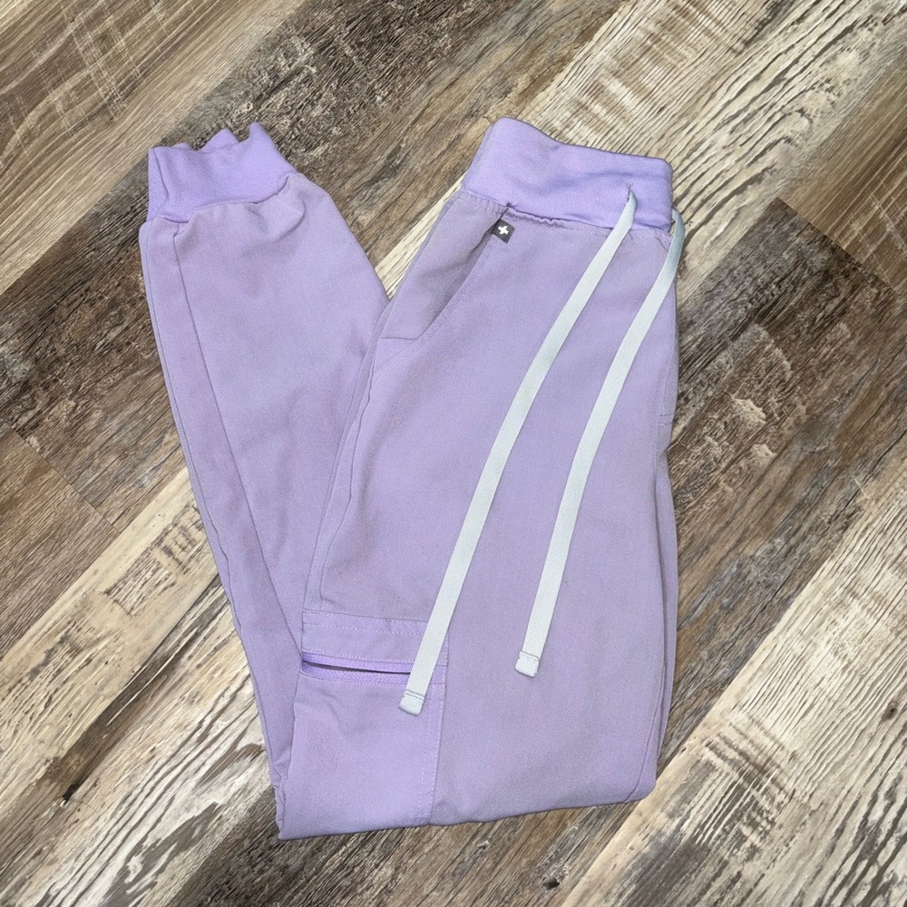 Figs Zamora Joggers- Light purple